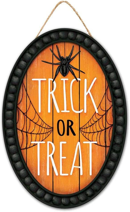 spooky-trick-or-treat-sign