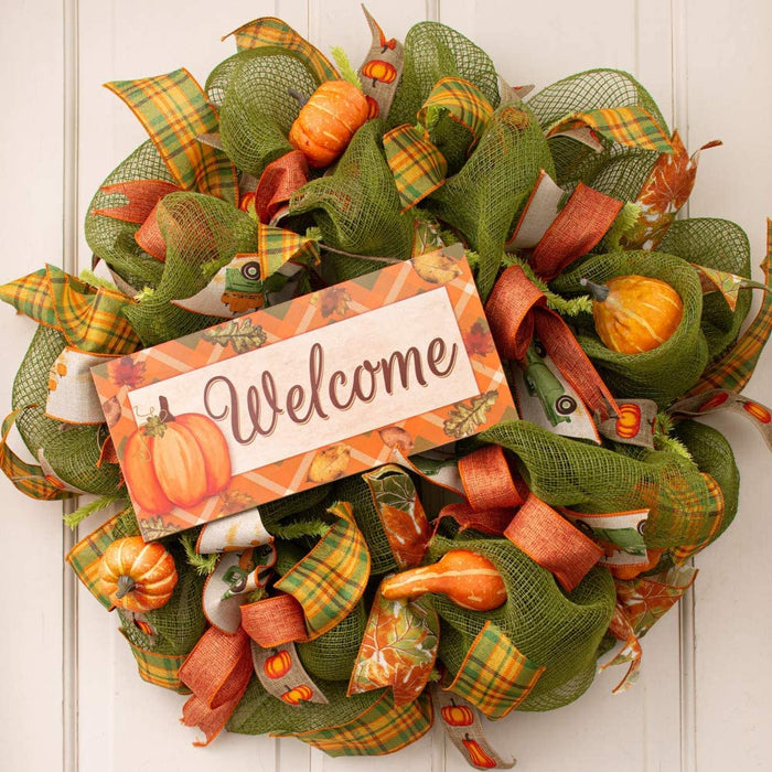 wooden-halloween-welcome-sign