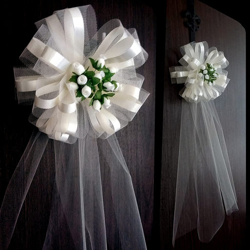 large-ivory-tulle-pew-bows