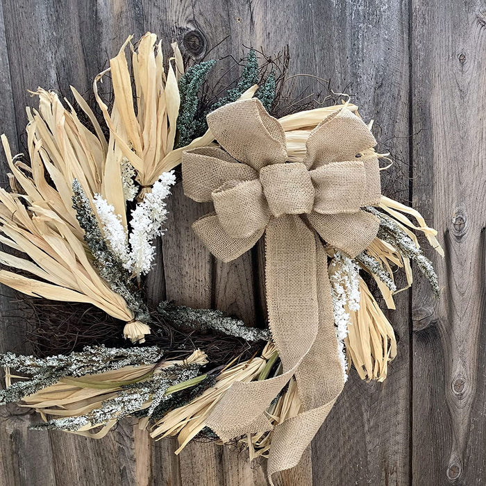 burlap-fall-theme-decorations